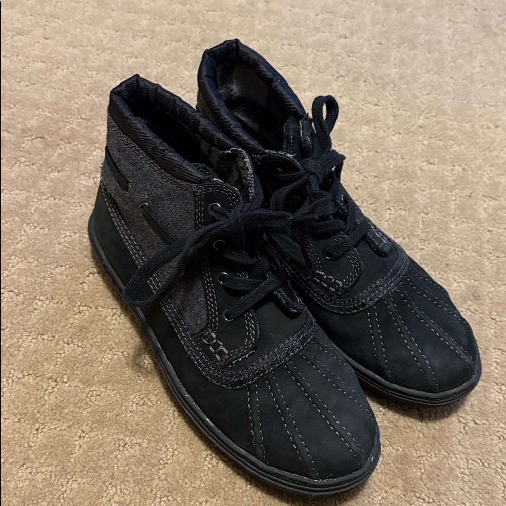 Cole Haan Air Aquaboot Black Boots Boy’s US Size 4.